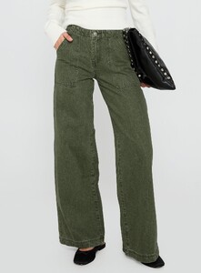 AylaF - PrPolly - Melikah Baggy Cargo Jeans Green Wash-7 - 1-Model-Ayla-Us2.jpg
