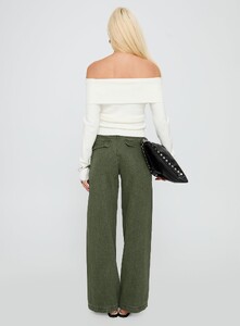 AylaF - PrPolly - Melikah Baggy Cargo Jeans Green Wash-7 - 4-Model-Ayla-Us2.jpg