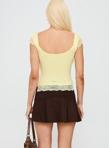 AylaF - PrPolly - Nottie Faux Suede Pleat Skort Brown-10 - 4-Model-Ayla-Us2.jpg