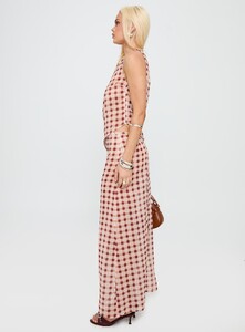 AylaF - PrPolly - Surina Skirt Peach Check-7 - 3-Model-Ayla-Us2.jpg