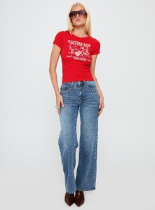 AylaF - PrPolly - Western Rose Graphic Top Red-7 - 2-Model-Ayla-Us2.jpg