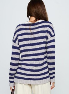 BHamilton - PrPolly - Drayven V Neck Knit Sweater Blue Stripe-8 - 4-Model-Brittany-Us4.jpg