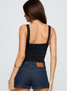 BHamilton - PrPolly - Dubios Top Black-8 - 4-Model-Brittany-Us4.jpg