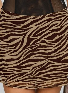 BHamilton - PrPolly - Feed The Soul Mini Skirt Brown _ Zebra-6 - 5-Model-Brittany-Us4.jpg