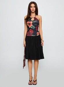 BHamilton - PrPolly - Inside Jokes Tops Floral Multi-8 - 6-Model-Brittany-Us4.jpg