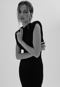 BHamilton - ScoopPort_bonnie hansen 25 x brittany hamilton 4250324112648925.jpg