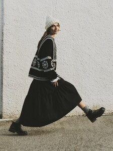 Banana Republic Holiday 2025_6.jpg