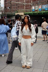 CBellotti - Outcast - NYA CROPPED HOODIE GREY Jumper_NYACROPPEDHOODIEGREY_NYASWEATPANTGREY7_9e1a72d3-8cdb-406e.jpg