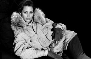 ChristyTurlington_CalvinKleinFW1989_018.jpg
