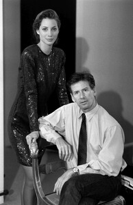 ChristyTurlington_CalvinKleinFW1989_025.jpg