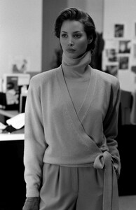 ChristyTurlington_CalvinKleinFW1989_050.jpg