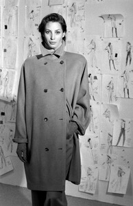 ChristyTurlington_CalvinKleinFW1989_067.jpg