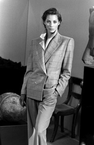 ChristyTurlington_CalvinKleinFW1989_103.jpg