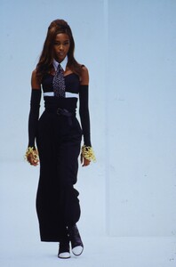 Dolce Gabbana 1991 Women RTW 2.jpg