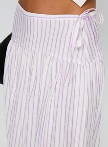 EAyalon - PrPolly - Antheia Maxi Skirt White Multi-8 - 5-Model-Ella-Us2.jpg