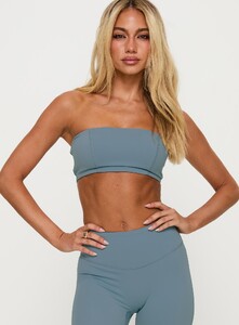 EAyalon - PrPolly - End Goal Active Bandeau Top Blue-7 - 1-Model-Ella-Us4.jpg