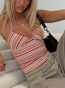 EAyalon - PrPolly - Living Large Top Multi-8 - 0-Model-Ella-Us2.jpg