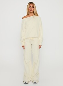 EAyalon - PrPolly - Wellness Off The Shoulder Jumper Washed Whit-9 - 6-Model-Ella-Us2.jpg
