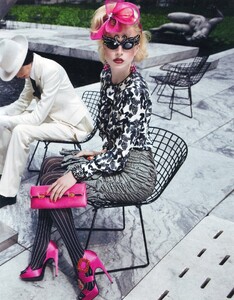 Editorial - Art and Commerce W Magazine Oct09 Inez and Vinoodh 12.jpg