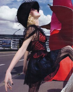 Editorial - Art and Commerce W Magazine Oct09 Inez and Vinoodh 21.jpg