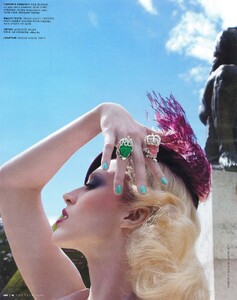 Editorial - Art and Commerce W Magazine Oct09 Inez and Vinoodh 31.jpg