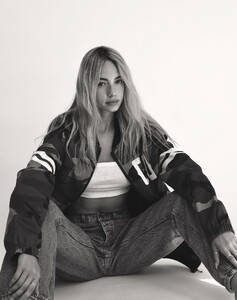 EllaAyalon - YuliPort_4CC8FA27-E1E4-48E8.jpeg