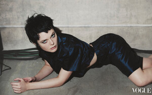 Elle Fanning - Vogue Hong Kong (1).jpg
