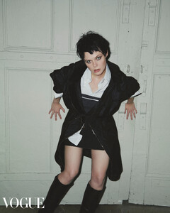 Elle Fanning - Vogue Hong Kong (4).jpg