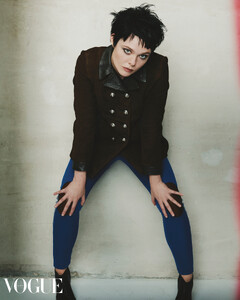 Elle Fanning - Vogue Hong Kong (7).jpg