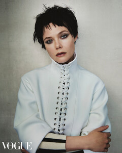 Elle Fanning - Vogue Hong Kong (8).jpg