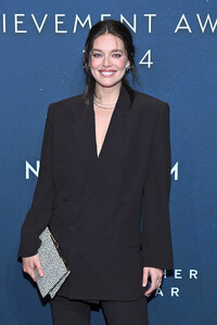 Emily DiDonato - Sports Illustrated Swimsuit [2025.11.12] Lifesytle.jpg