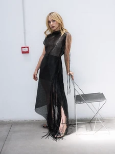 GLAMOUR - ED. CLARA GALLE WOTY COVER 2025_008_0743.jpg