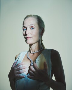 Glass magazine 2025_2.jpg