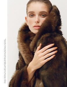 Harper Bazaa sh29-2025_16.jpg