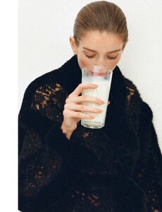 Harper Bazaa sh29-2025_4.jpg