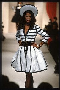 HelenaChristensen_ChanelHCSS1991_02.jpg