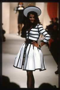 HelenaChristensen_ChanelHCSS1991_04.jpg
