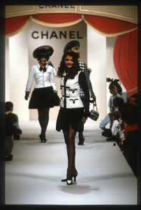 HelenaChristensen_ChanelHCSS1991_06.jpg