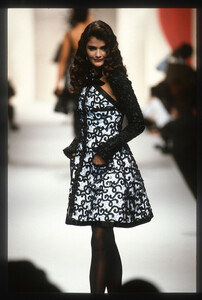 HelenaChristensen_ChanelHCSS1991_11.jpg