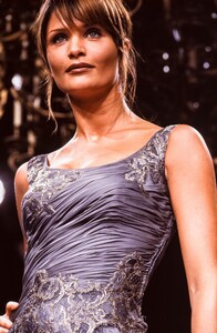 HelenaChristensen_ChristianLacroixHCFW1993_27.jpg
