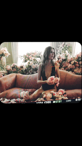 Josephine Skriver - Victoria's Secret - Instagram [2019.11.01] 2.gif