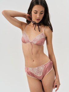 Juliet_High-Waist_Panty_Terracotta_On_Model_2.jpg