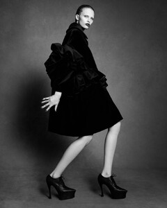 KAROLINA SPAKOWSKI .jpg