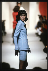 KashaSobolewska_ChanelHCSS1991_06.jpg