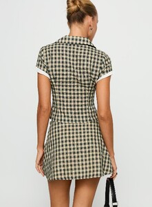 KianaF - PrPolly - Rhom Set Brown Check-8 - 4-Model-Kiana-Us2.jpg