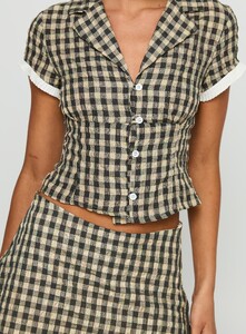 KianaF - PrPolly - Rhom Set Brown Check-8 - 5-Model-Kiana-Us2.jpg