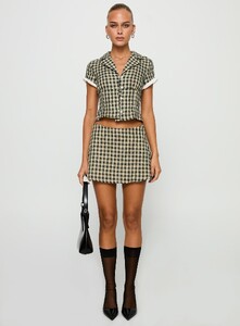 KianaF - PrPolly - Rhom Set Brown Check-8 - 6-Model-Kiana-Us2.jpg