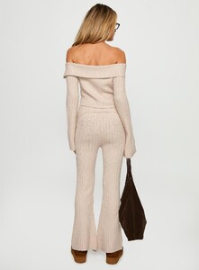 KianaF - PrPolly - With Purpose Knit Jumper Beige-8 - 4-Model-Kiana-Us2.jpg