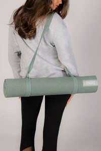 Kianna - PineappleUK_pineapple-sage-badge-yoga-mat-02.jpg