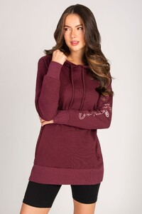 Kianna - PineappleUK_womens-burgundy-longline-logo-hoodie-02.jpg
